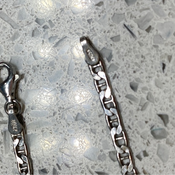 Sterling Silver Diamond pendant - Picture 4 of 7